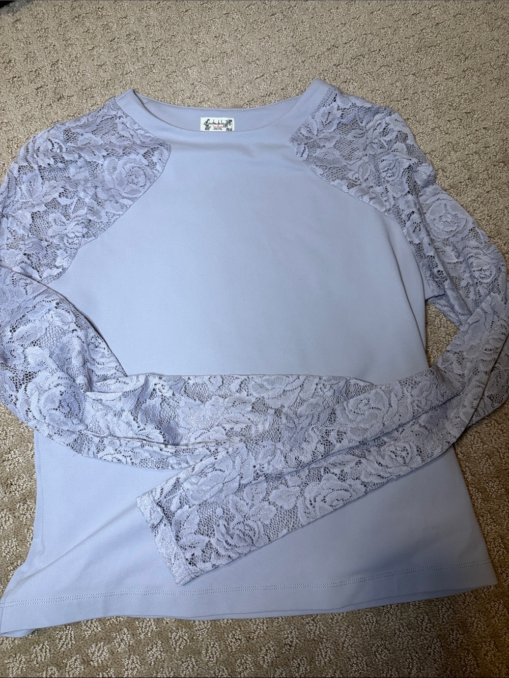 Lace-Accent Lightweight Women's Sweatshirt - Light Lavender